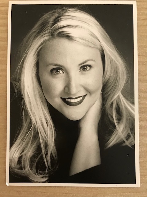 Marisa Headshot